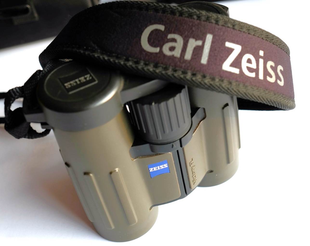 zeiss 8x32